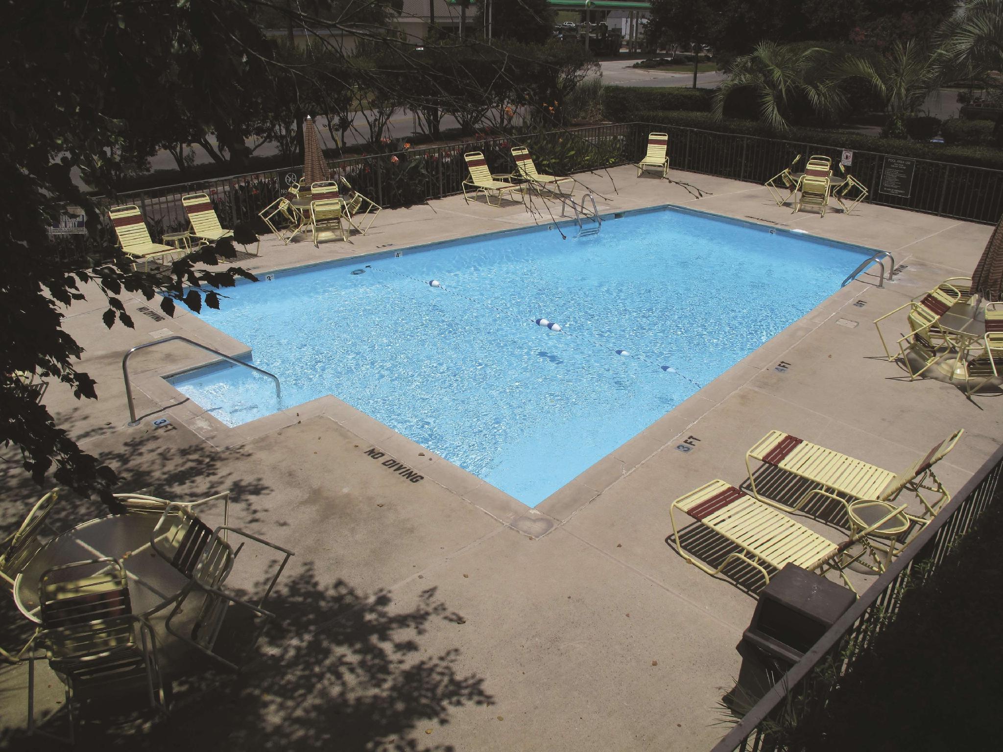 Super 8 By Wyndham Σαβάνα Εξωτερικό φωτογραφία